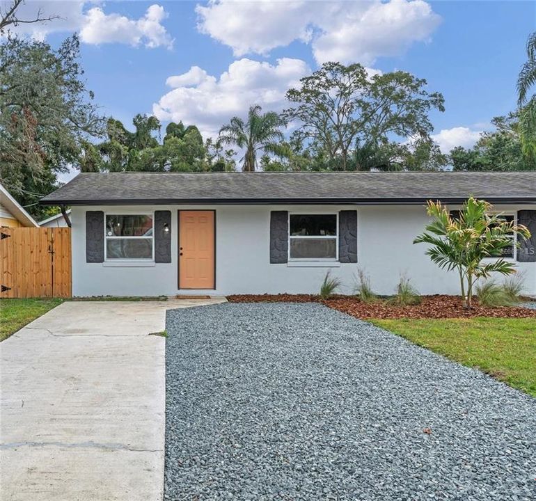Recently Rented: $1,900 (2 beds, 1 baths, 850 Square Feet)