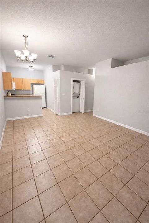 For Rent: $1,450 (2 beds, 2 baths, 812 Square Feet)