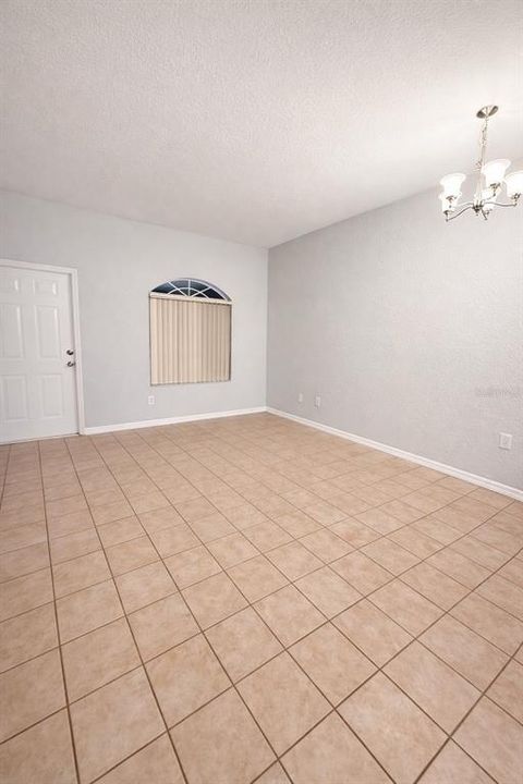 For Rent: $1,450 (2 beds, 2 baths, 812 Square Feet)