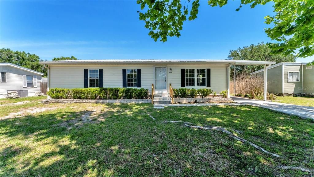 Active With Contract: $199,900 (3 beds, 2 baths, 1056 Square Feet)