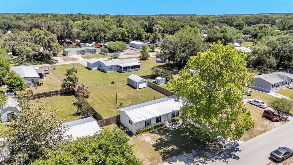 Active With Contract: $199,900 (3 beds, 2 baths, 1056 Square Feet)