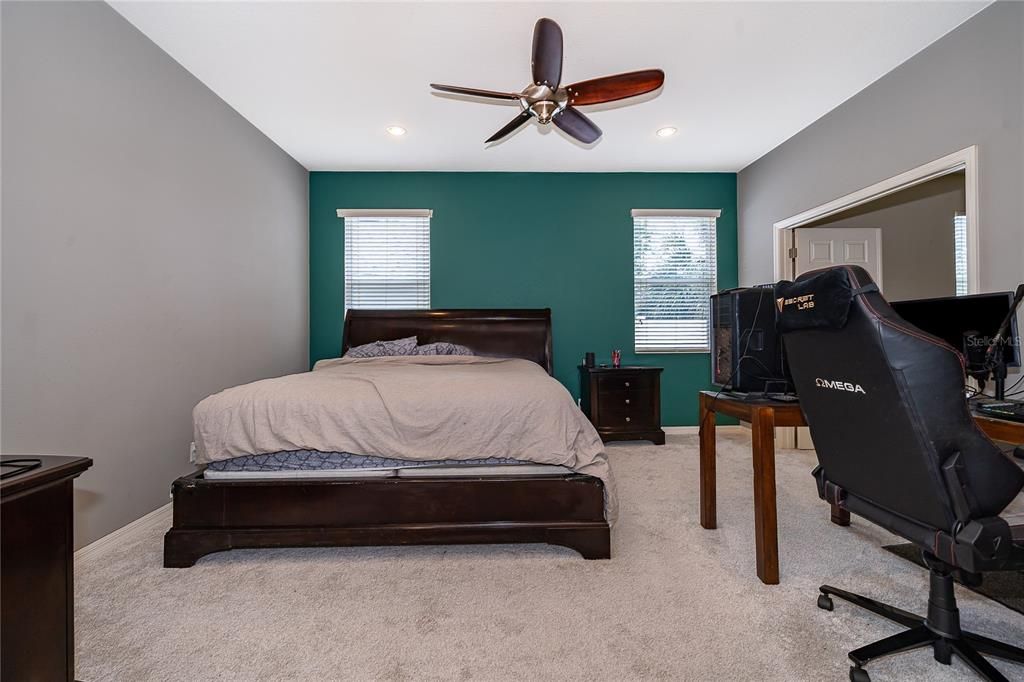Active With Contract: $345,000 (4 beds, 2 baths, 1976 Square Feet)