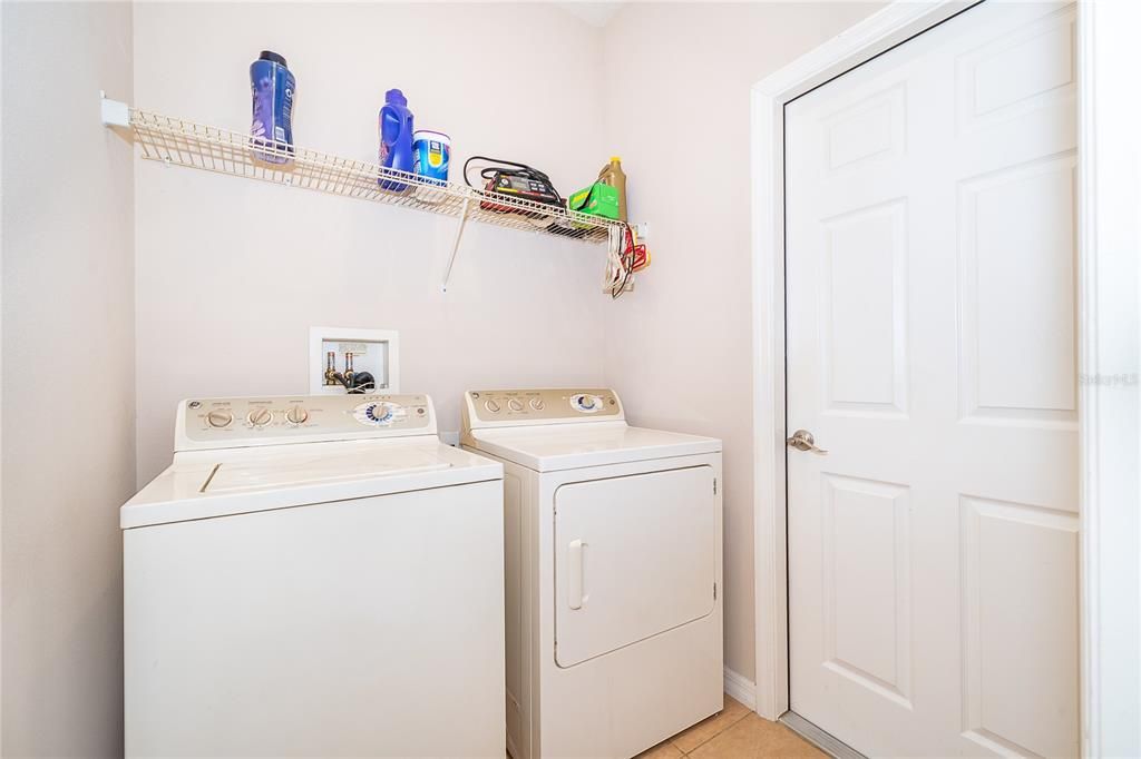Active With Contract: $345,000 (4 beds, 2 baths, 1976 Square Feet)