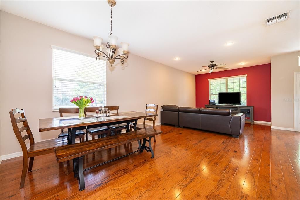 Active With Contract: $345,000 (4 beds, 2 baths, 1976 Square Feet)