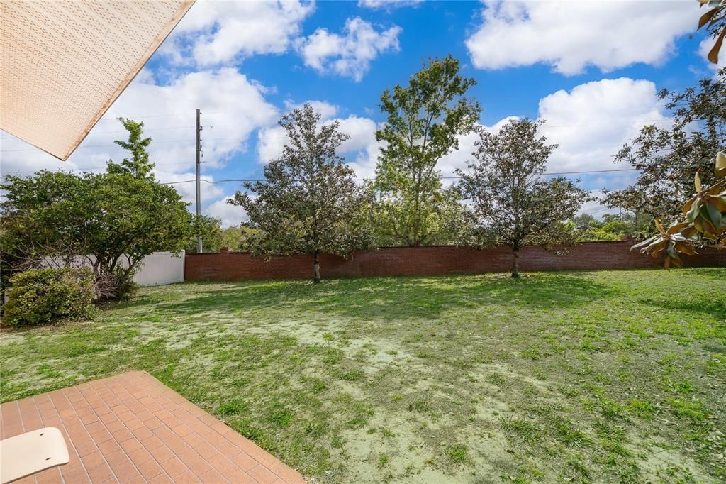 Active With Contract: $345,000 (4 beds, 2 baths, 1976 Square Feet)