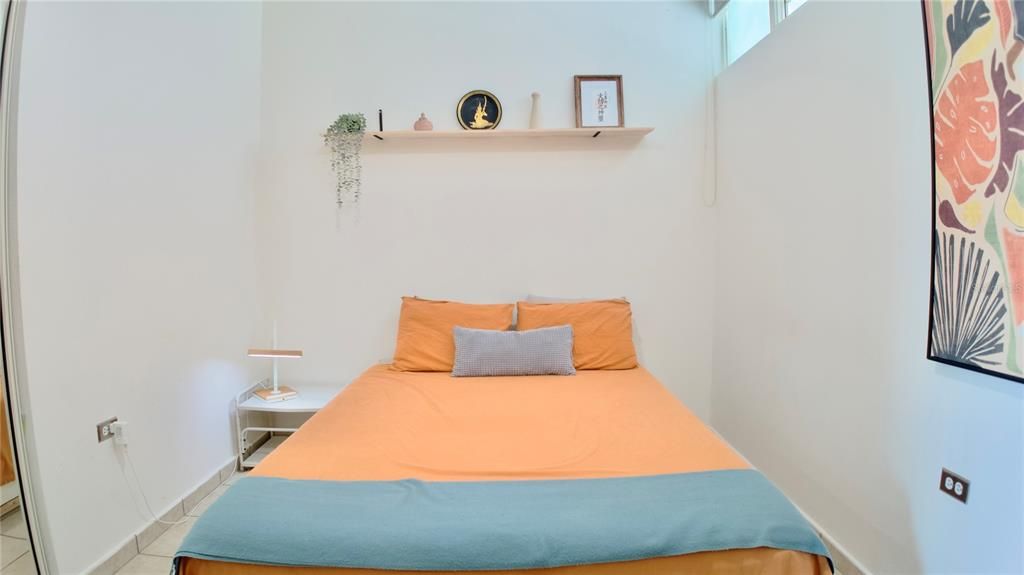 En Venta: $499,000 (2 camas, 2 baños, 10815 Pies cuadrados)