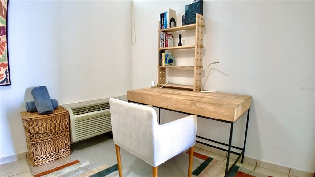 En Venta: $499,000 (2 camas, 2 baños, 10815 Pies cuadrados)