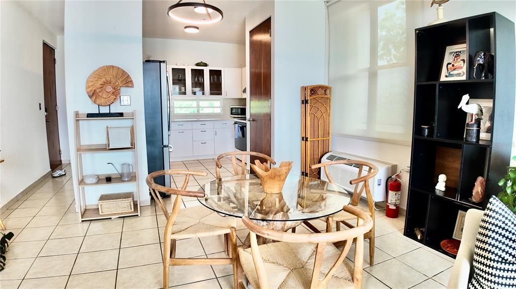 En Venta: $499,000 (2 camas, 2 baños, 10815 Pies cuadrados)