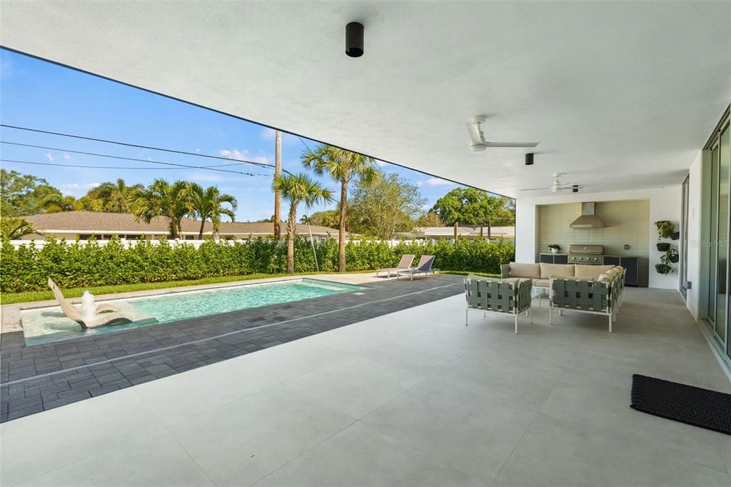 待售: $1,850,000 (4 贝兹, 3 浴室, 2716 平方英尺)