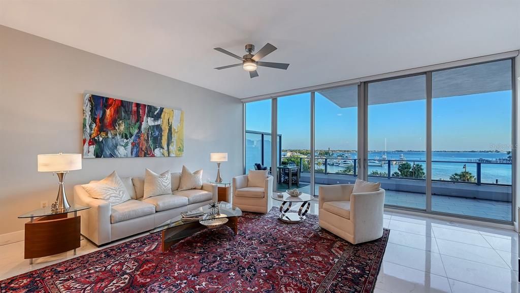 En Venta: $2,649,000 (3 camas, 3 baños, 2625 Pies cuadrados)