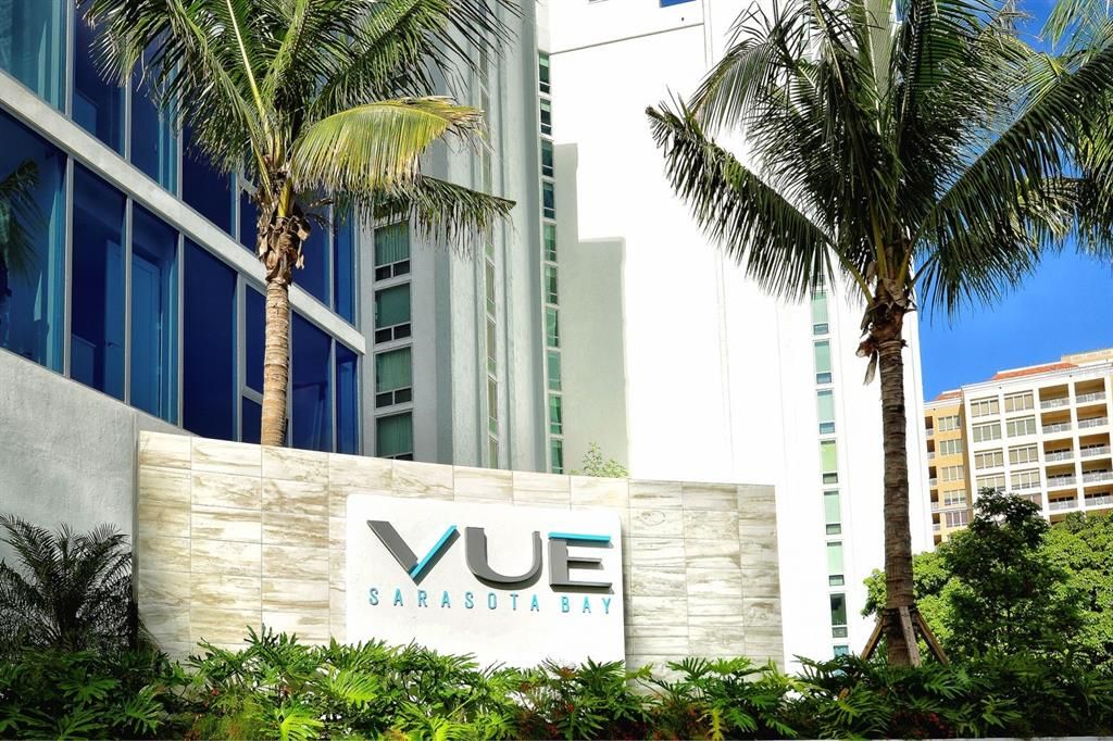 En Venta: $2,649,000 (3 camas, 3 baños, 2625 Pies cuadrados)
