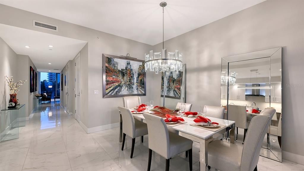En Venta: $2,649,000 (3 camas, 3 baños, 2625 Pies cuadrados)