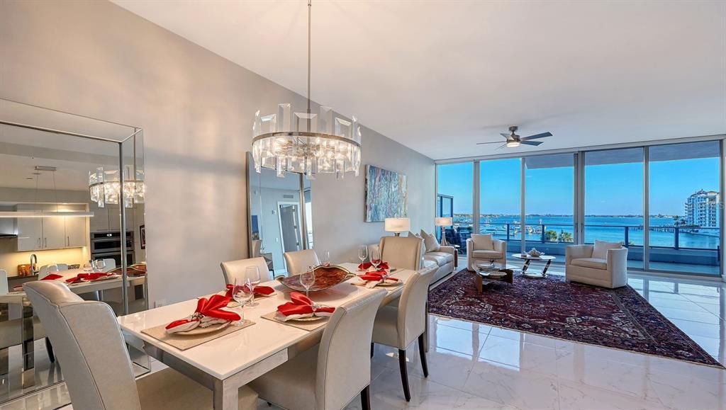En Venta: $2,649,000 (3 camas, 3 baños, 2625 Pies cuadrados)