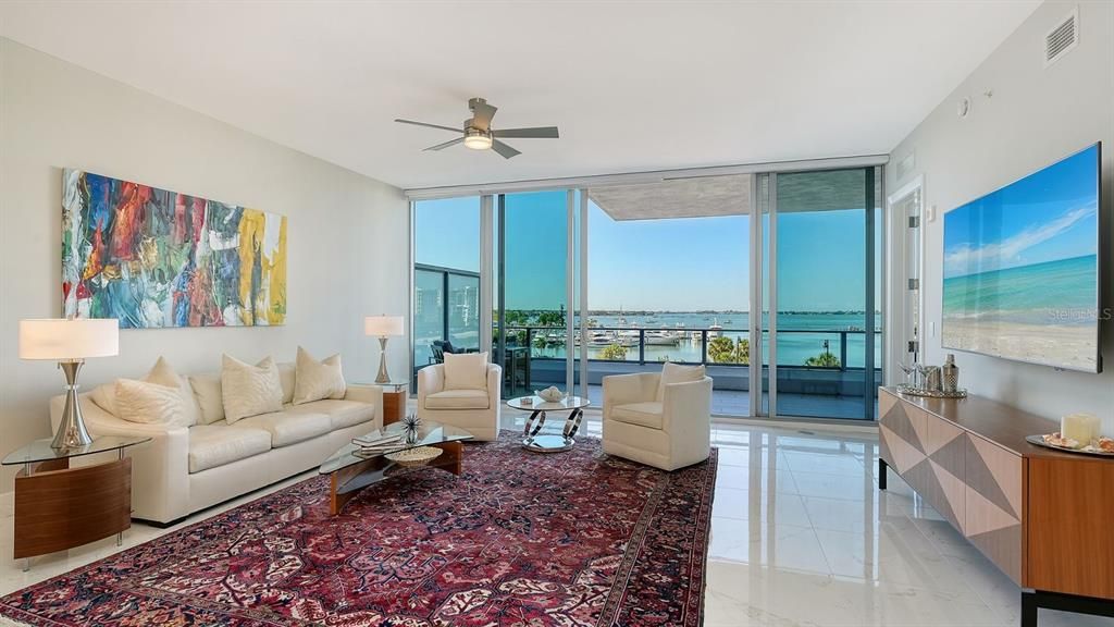 En Venta: $2,649,000 (3 camas, 3 baños, 2625 Pies cuadrados)