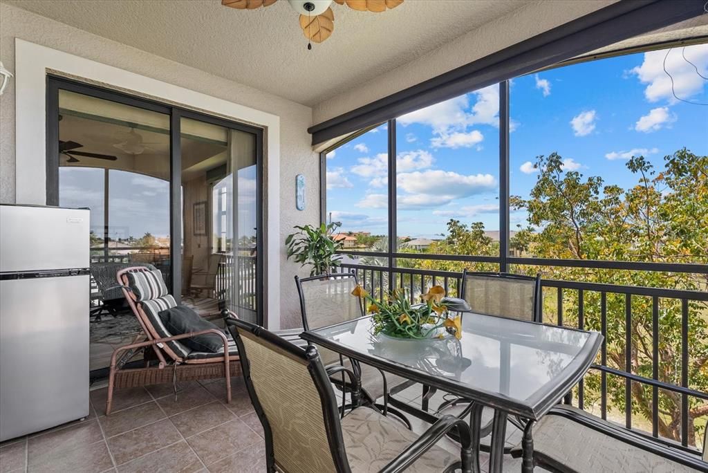 For Sale: $415,000 (3 beds, 2 baths, 1838 Square Feet)