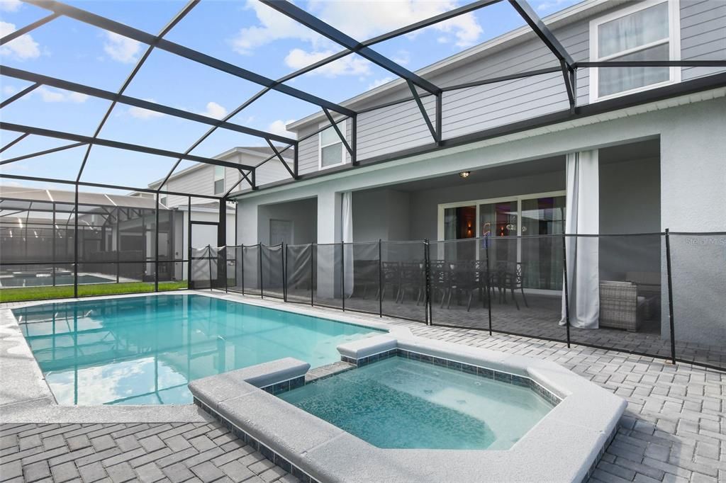 For Sale: $1,110,000 (8 beds, 6 baths, 4026 Square Feet)