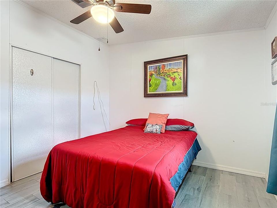 Active With Contract: $199,750 (2 beds, 2 baths, 1242 Square Feet)