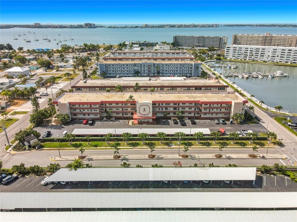 Active With Contract: $130,000 (1 beds, 1 baths, 815 Square Feet)