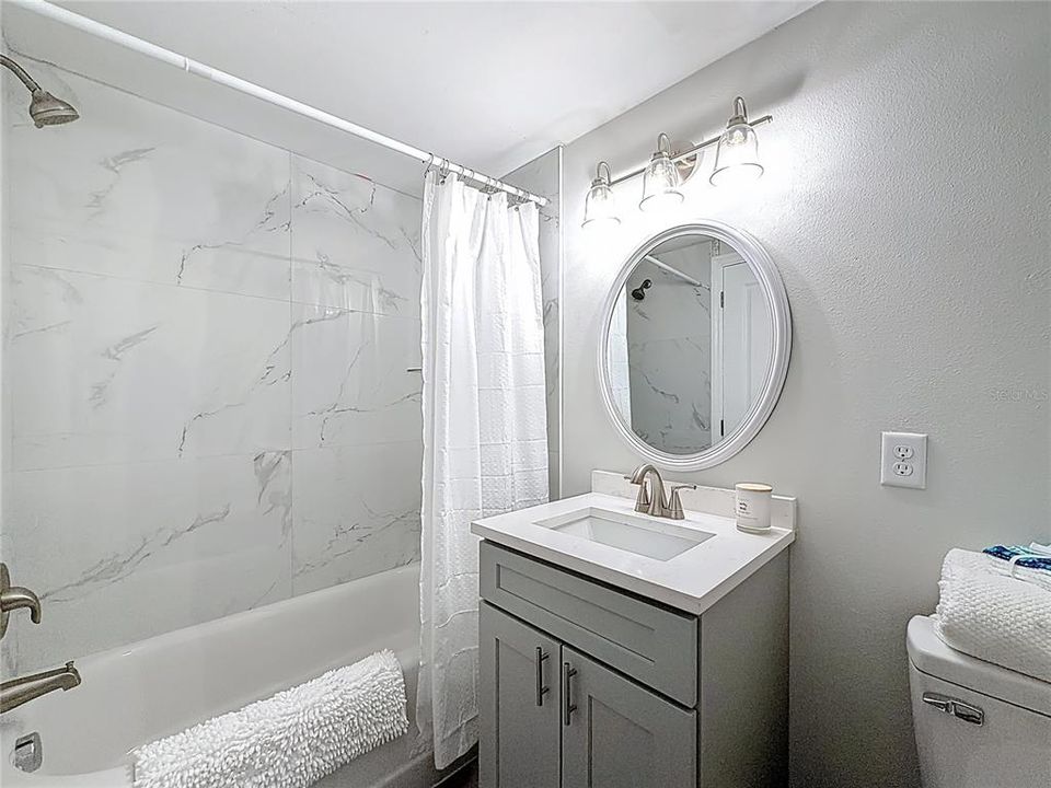 Active With Contract: $130,000 (1 beds, 1 baths, 815 Square Feet)