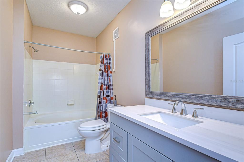 For Rent: $1,590 (2 beds, 2 baths, 1110 Square Feet)