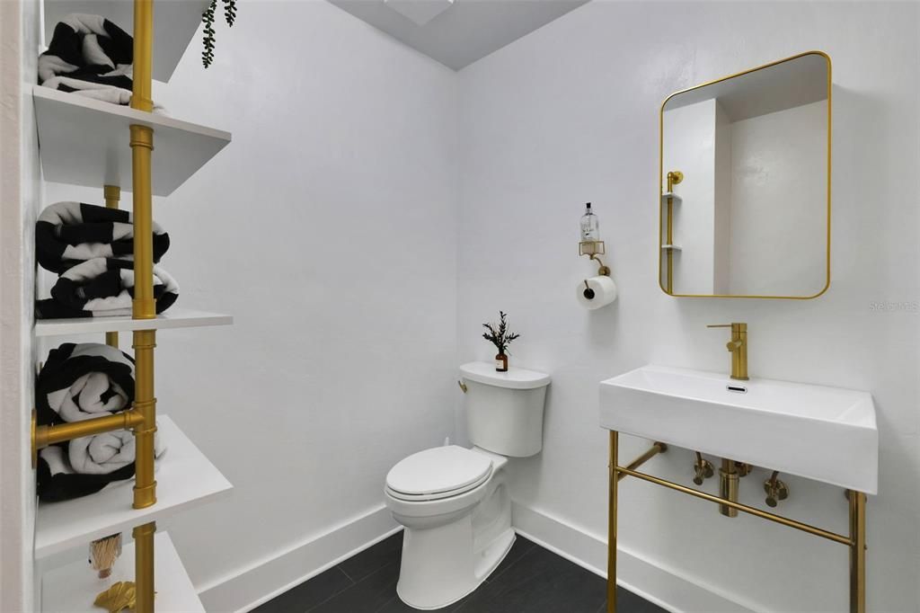 For Sale: $1,199,900 (3 beds, 3 baths, 2565 Square Feet)