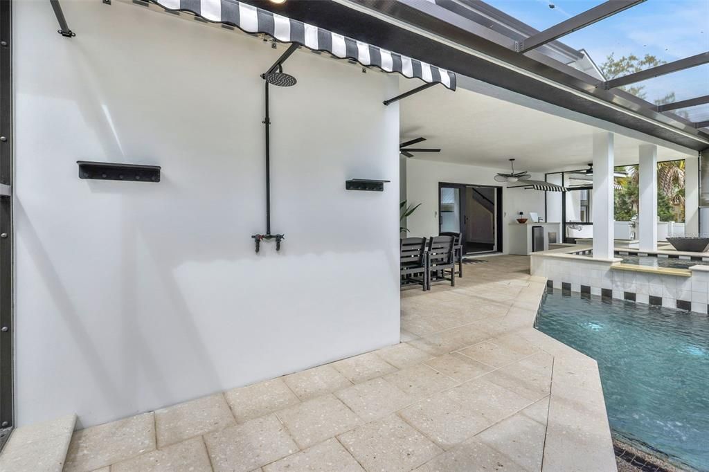 For Sale: $1,199,900 (3 beds, 3 baths, 2565 Square Feet)
