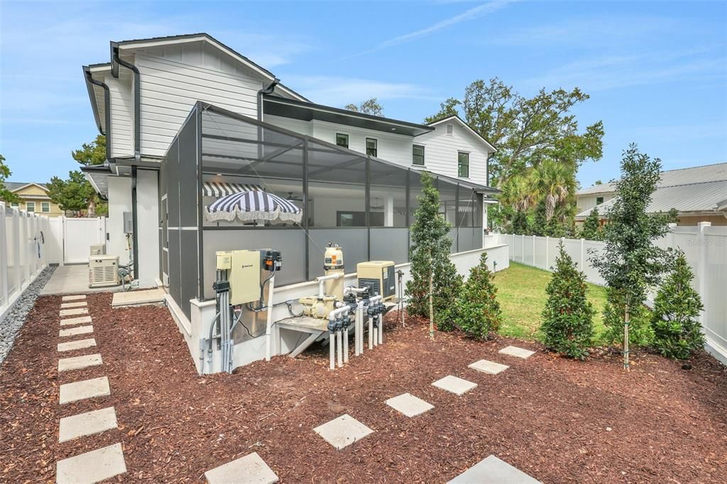 For Sale: $1,199,900 (3 beds, 3 baths, 2565 Square Feet)