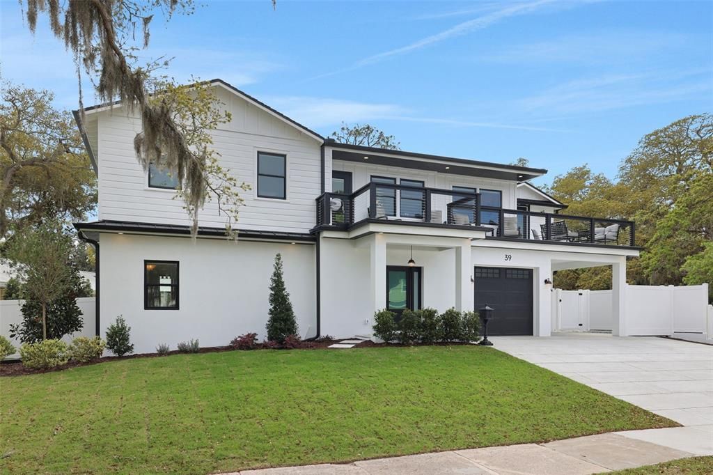 For Sale: $1,199,900 (3 beds, 3 baths, 2565 Square Feet)