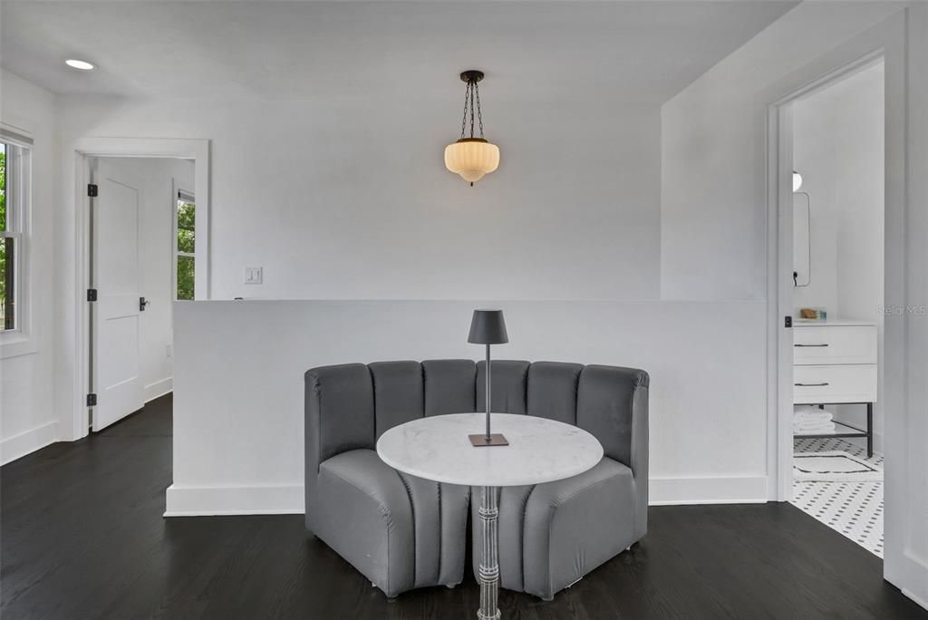 For Sale: $1,199,900 (3 beds, 3 baths, 2565 Square Feet)