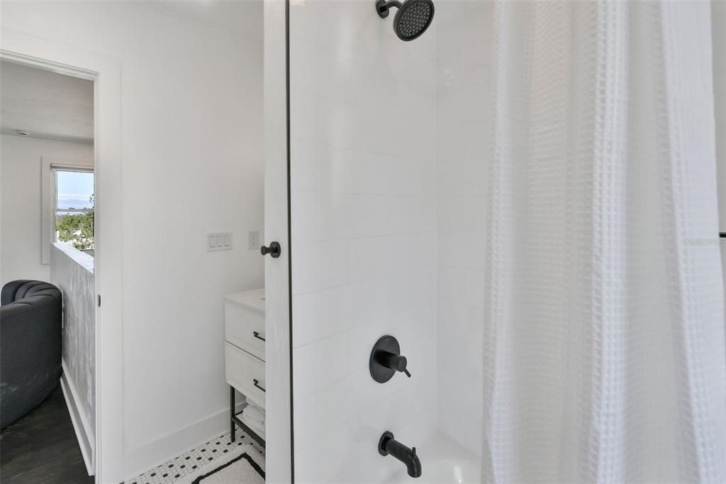 For Sale: $1,199,900 (3 beds, 3 baths, 2565 Square Feet)