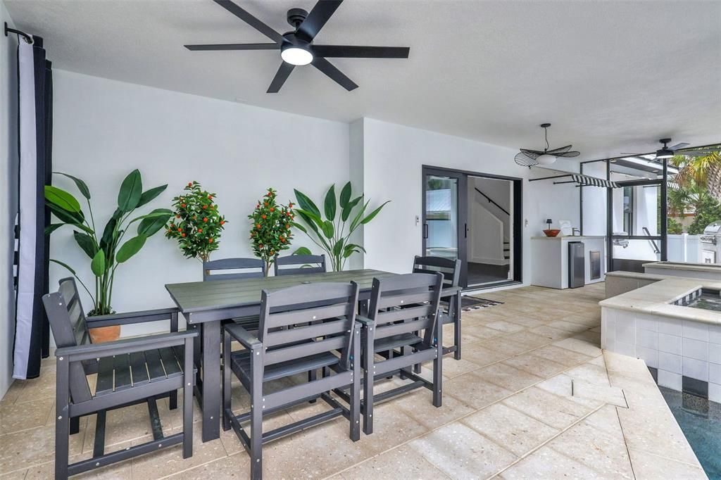 For Sale: $1,199,900 (3 beds, 3 baths, 2565 Square Feet)