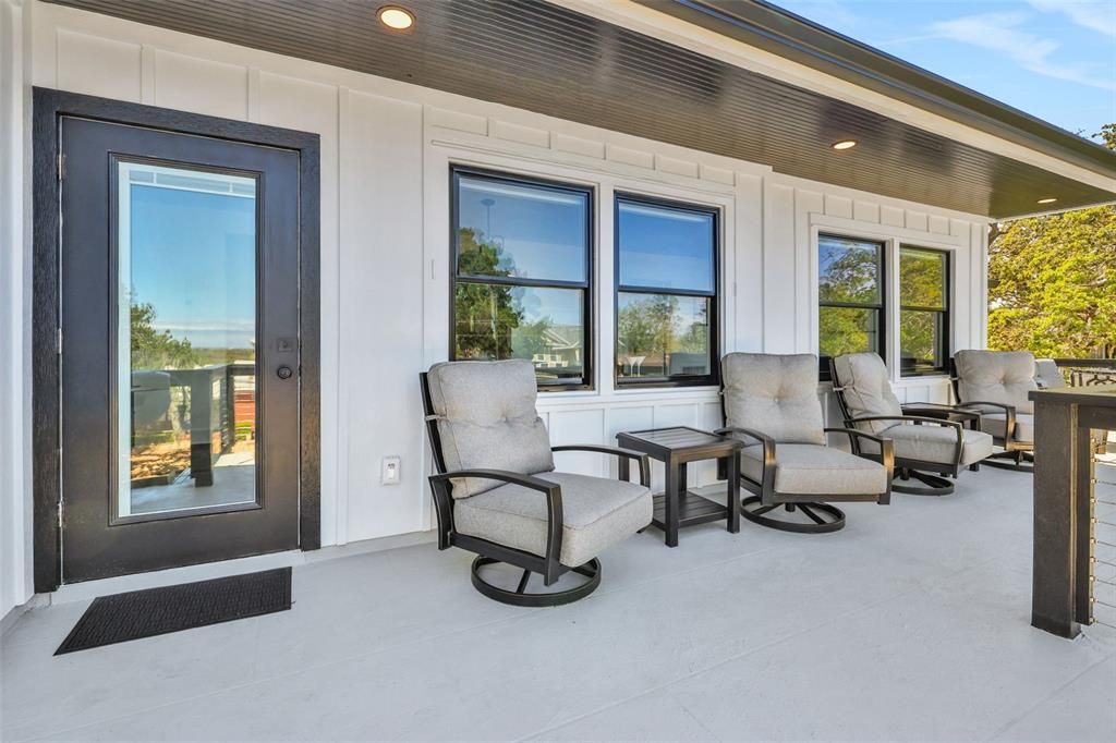 For Sale: $1,199,900 (3 beds, 3 baths, 2565 Square Feet)