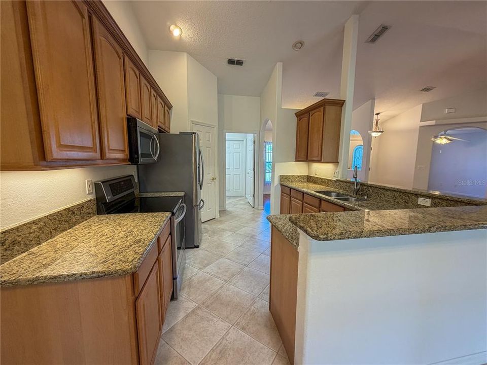 For Sale: $540,000 (3 beds, 2 baths, 1819 Square Feet)