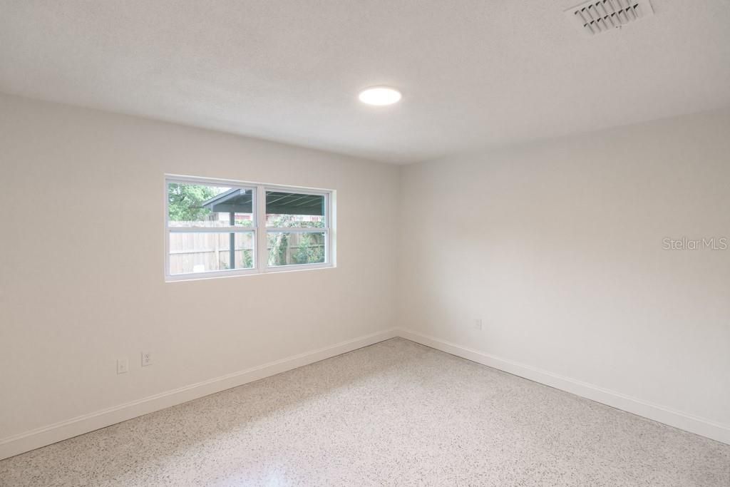 Active With Contract: $675,000 (4 beds, 0 baths, 1604 Square Feet)
