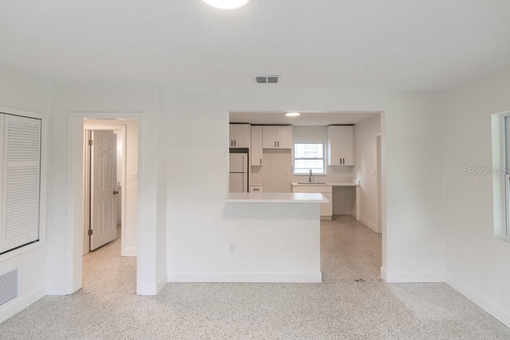 Active With Contract: $675,000 (4 beds, 0 baths, 1604 Square Feet)