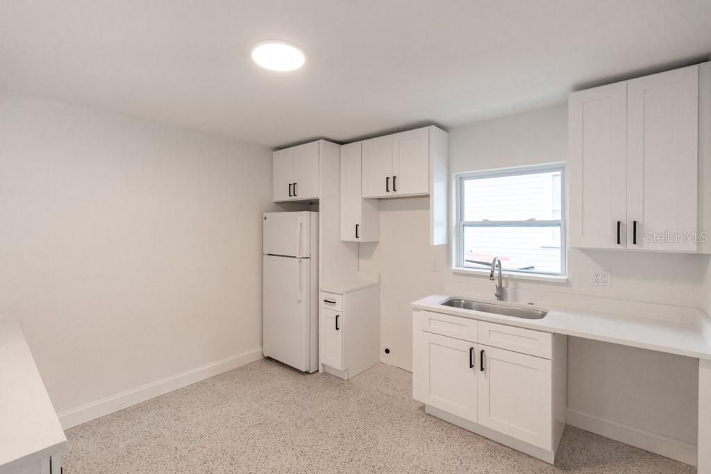 Active With Contract: $675,000 (4 beds, 0 baths, 1604 Square Feet)