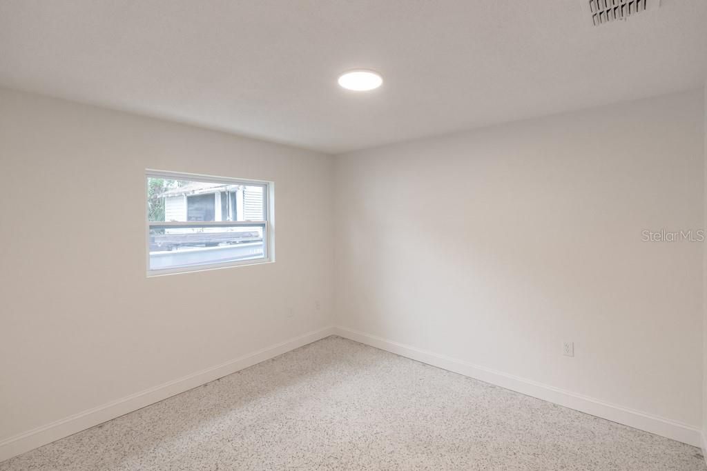 Active With Contract: $675,000 (4 beds, 0 baths, 1604 Square Feet)