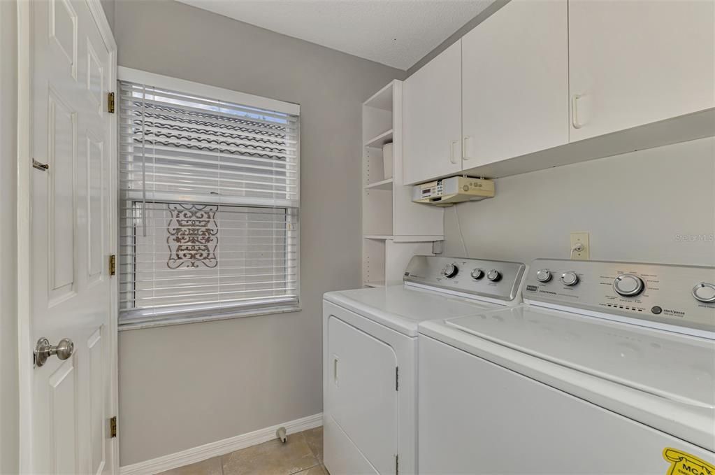 Activo con contrato: $299,000 (2 camas, 2 baños, 1100 Pies cuadrados)