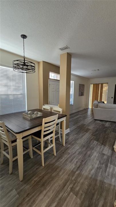 For Sale: $299,900 (3 beds, 2 baths, 1740 Square Feet)