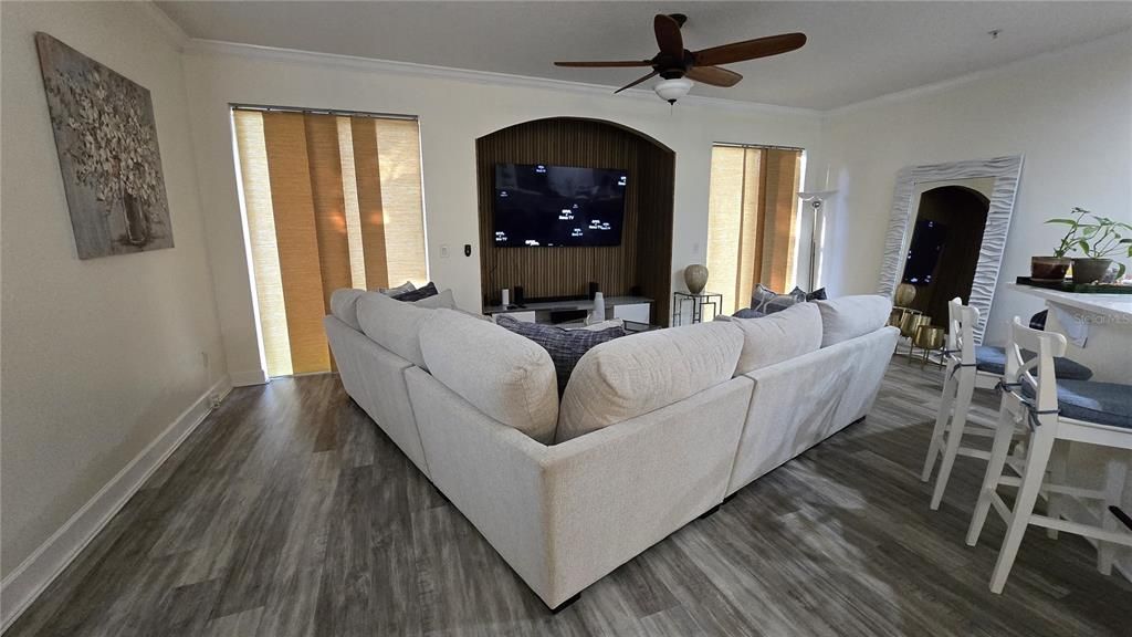 For Sale: $299,900 (3 beds, 2 baths, 1740 Square Feet)