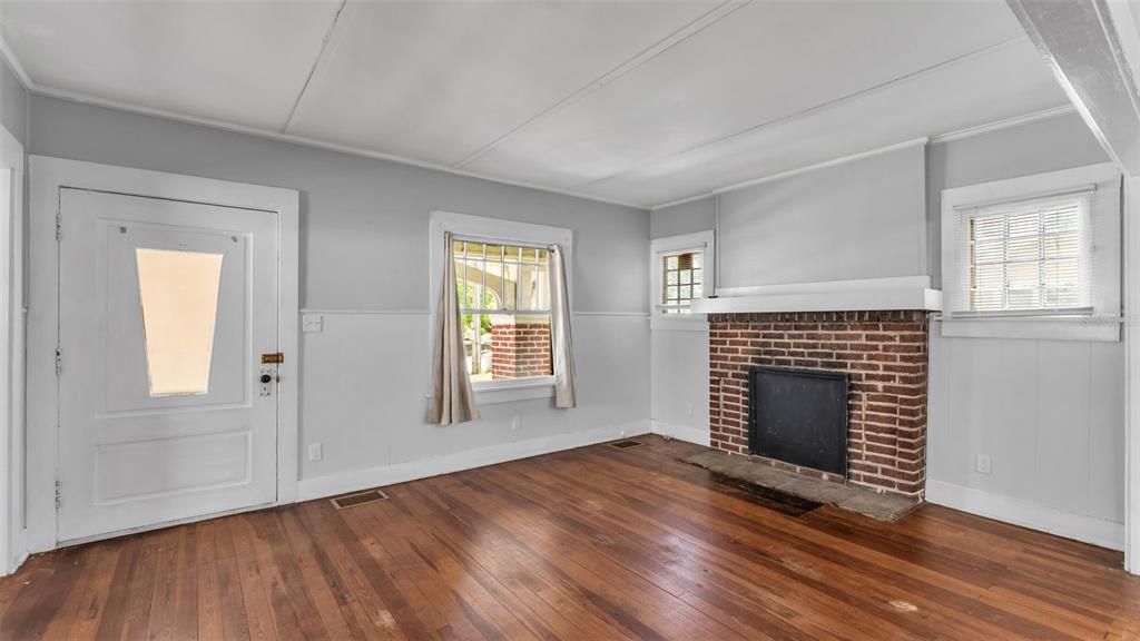 En Venta: $269,000 (3 camas, 2 baños, 1534 Pies cuadrados)