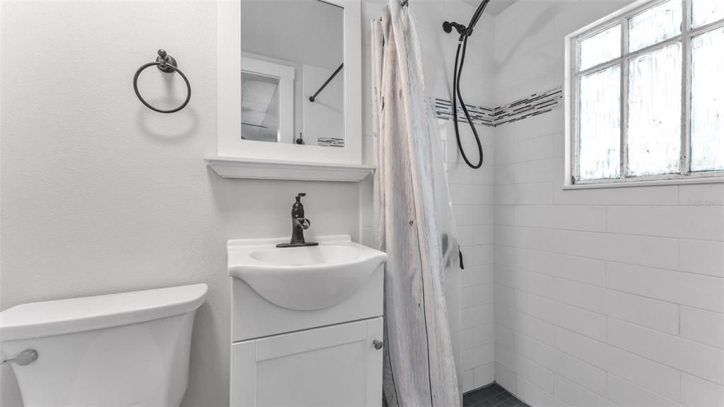 En Venta: $269,000 (3 camas, 2 baños, 1534 Pies cuadrados)