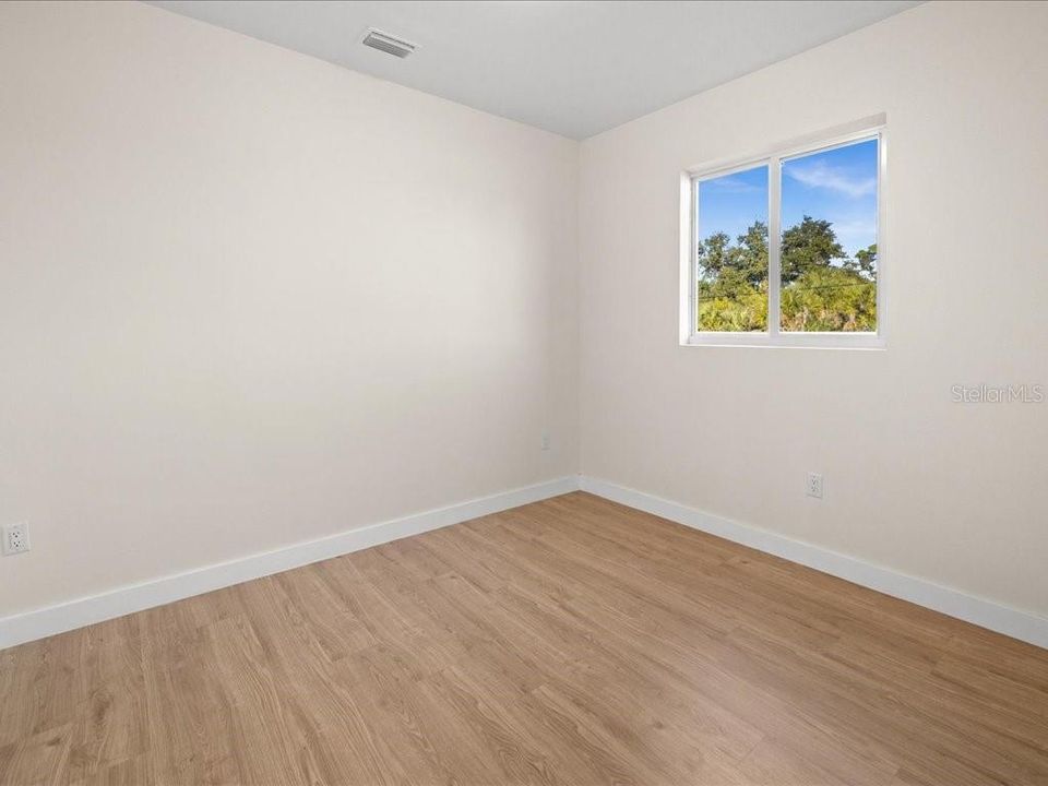 В аренду: $2,850 (5 спален, 3 ванн, 2467 Квадратных фут)