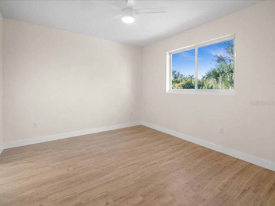 В аренду: $2,850 (5 спален, 3 ванн, 2467 Квадратных фут)