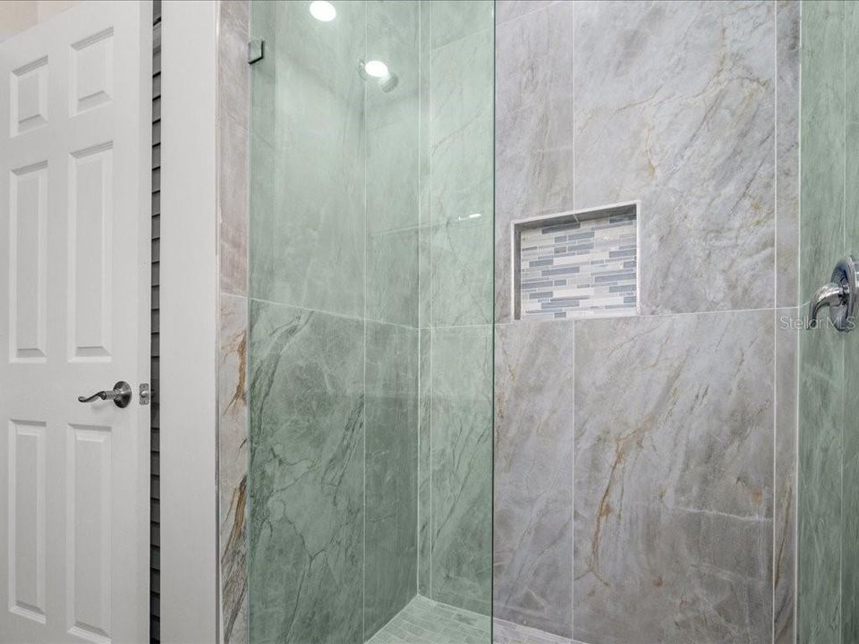 В аренду: $2,850 (5 спален, 3 ванн, 2467 Квадратных фут)