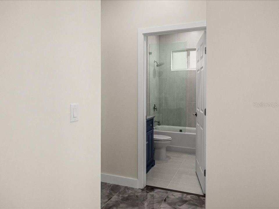 В аренду: $2,850 (5 спален, 3 ванн, 2467 Квадратных фут)