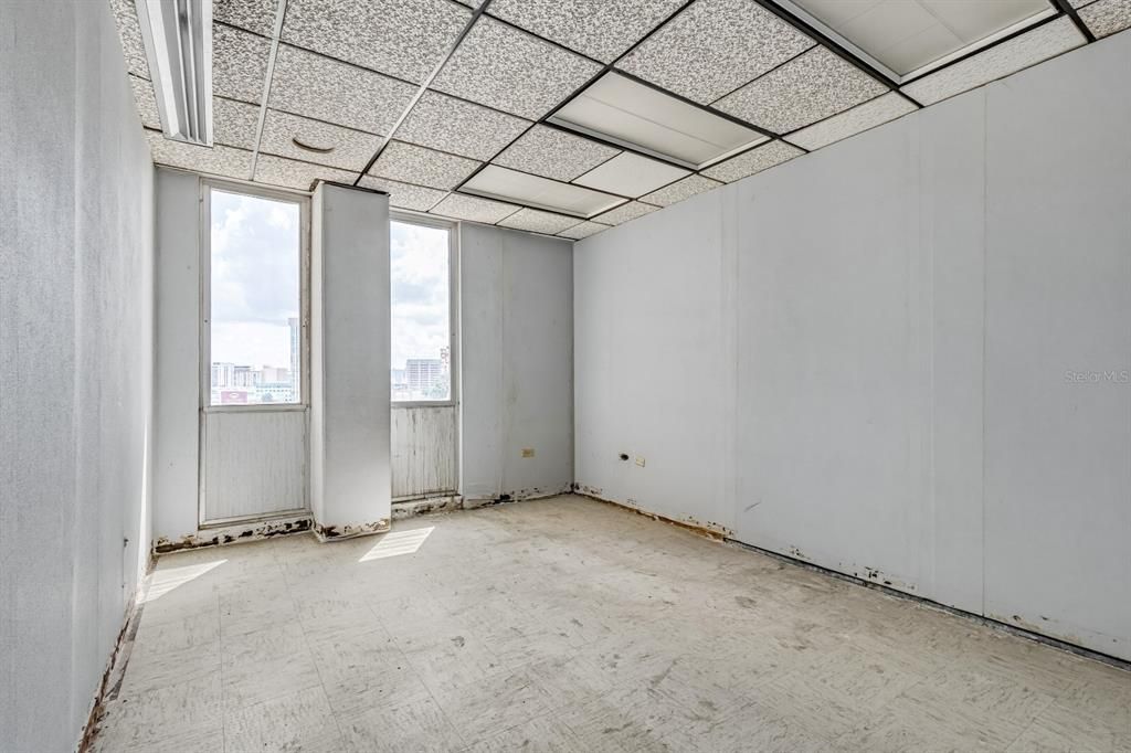 For Sale: $323,000 (0 beds, 0 baths, 2695 Square Feet)