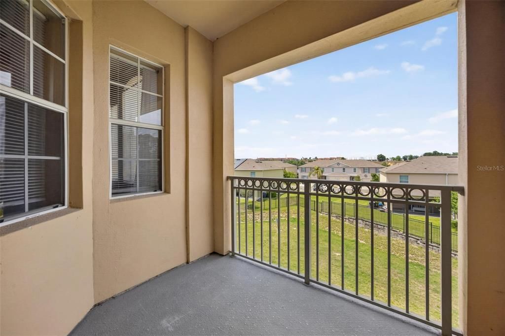 For Sale: $180,000 (2 beds, 2 baths, 1261 Square Feet)