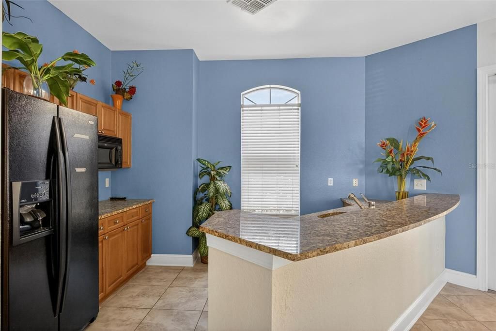 For Sale: $180,000 (2 beds, 2 baths, 1261 Square Feet)