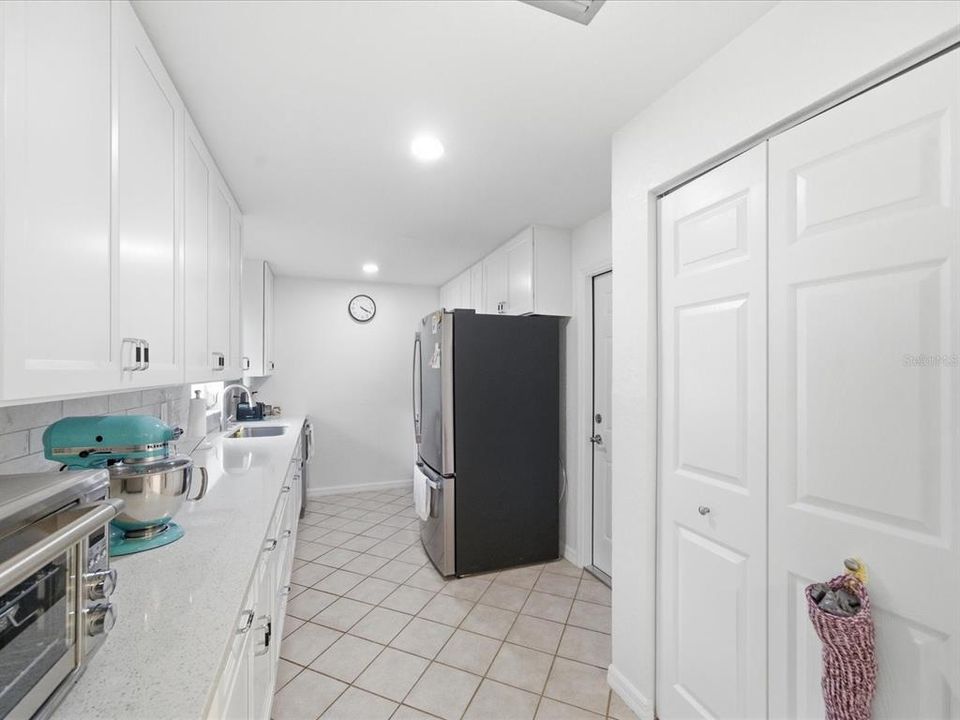 En Venta: $475,000 (2 camas, 2 baños, 1330 Pies cuadrados)